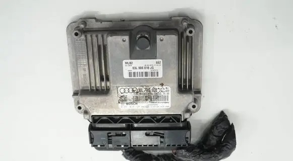 Audi A5 8T 8F Engine control unit/module 03L906018JGACR