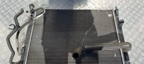 Renault Scenic II - Grand scenic II Coolant radiator 8200357536 8769630b
