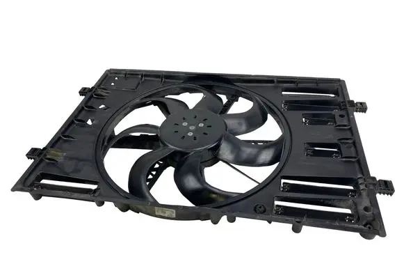 Audi Q3 F3 Electric radiator cooling fan 5Q0121203DE