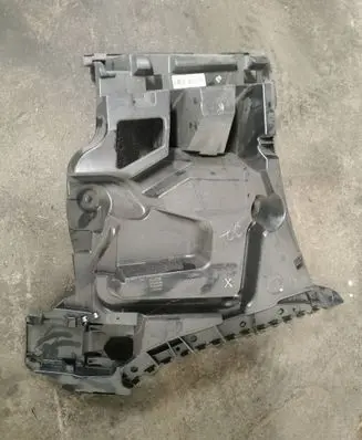BMW M8 F91 F92 G14 G15 Rear bumper mounting bracket 8075247