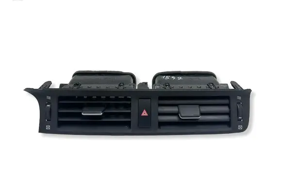 Lexus CT 200H Dash center air vent grill 5567076010
