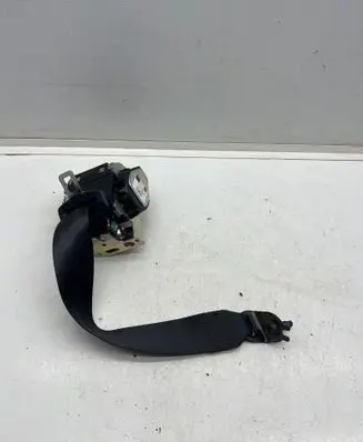 Rear seatbelt