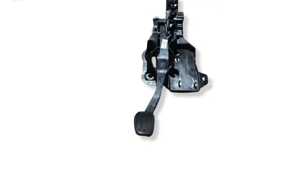 Peugeot 2008 II Brake pedal 9824311680