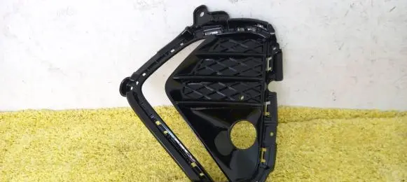 Hyundai Tucson LM Front bumper lower grill 86523-D7700