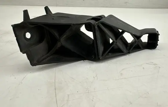 Volkswagen Touareg II Rear bumper mounting bracket 7P6807045