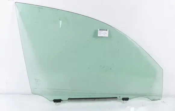 Toyota RAV 4 (XA30) Front door window glass four-door 