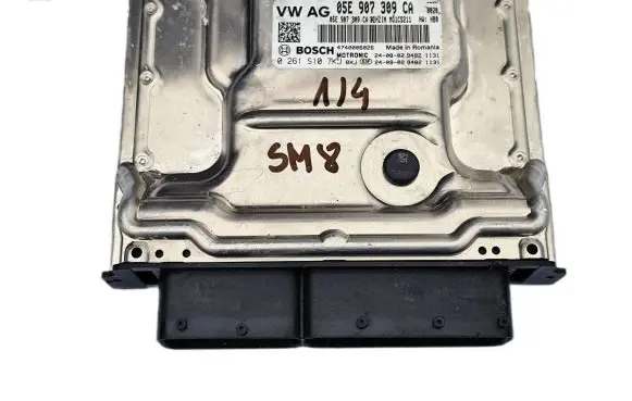 Volkswagen Tiguan Engine control unit/module ECU 05E907309CA 0261S107KJ
