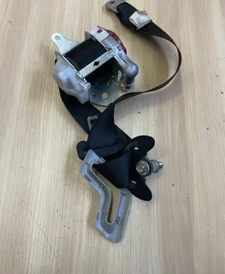 Lexus RX 450H Rear seatbelt 7R4930P