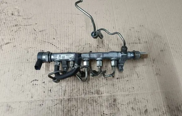 Volkswagen Amarok Fuel main line pipe 03L130089J 057130764AB 0281006075