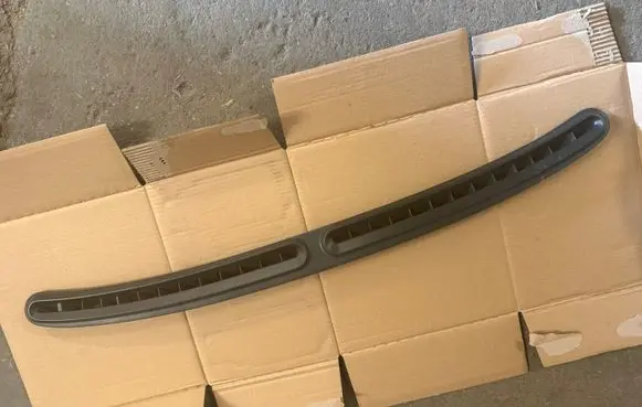 Fiat 500 Dash center air vent grill 735429497