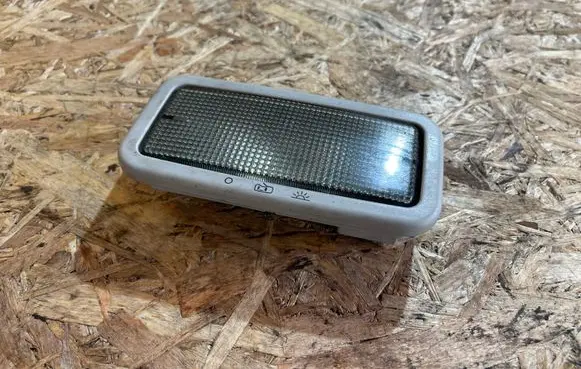 Volkswagen Polo III 6N 6N2 6NF Front seat light 6N0947105E