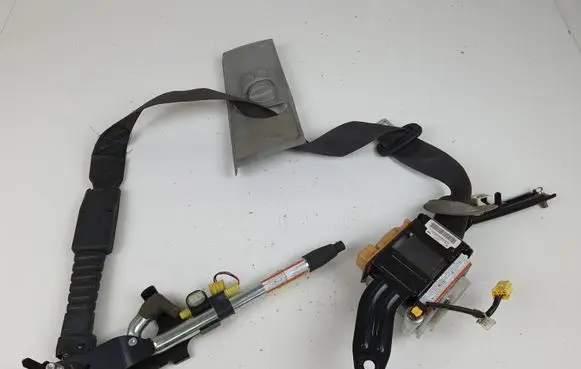 Honda Civic Front seatbelt 81450SMGE110M4