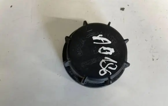 KIA Ceed Headlight/headlamp dust cover 16671000