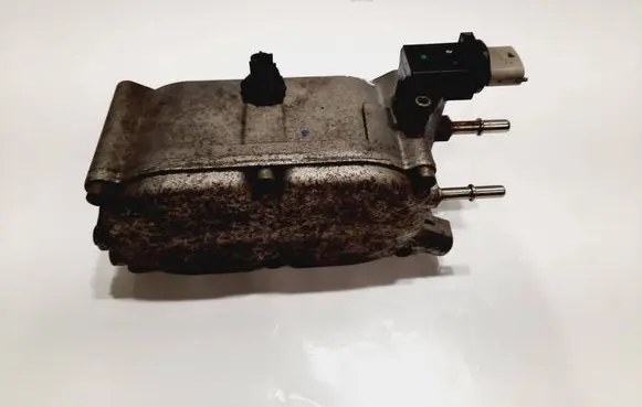 Jeep Grand Cherokee Fuel filter housing 
