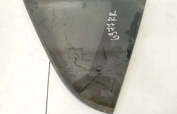 Toyota RAV 4 (XA30) Rear side window