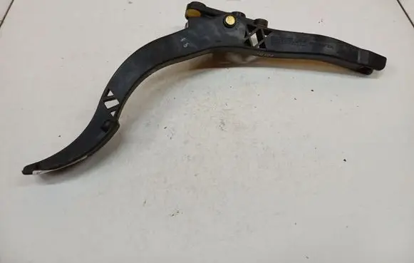 Hyundai Santa Fe Brake pedal 