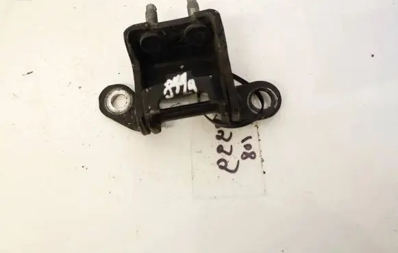 Honda FR-V Tailgate/trunk/boot hinge
