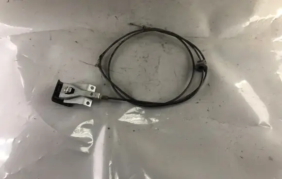 Nissan Patrol Y61 Engine bonnet/hood lock release cable 