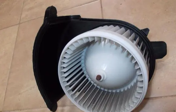 Renault Master III Heater fan/blower 173830100 NE35282