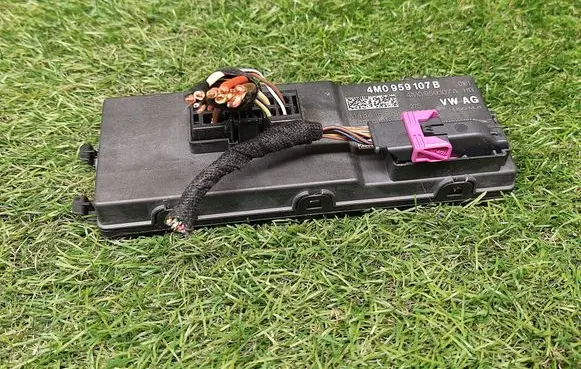 Audi Q7 4M Tailgate/trunk control unit/module 4M0959107B A2C73762518