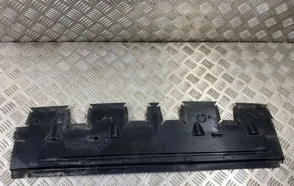 Radiator mount bracket