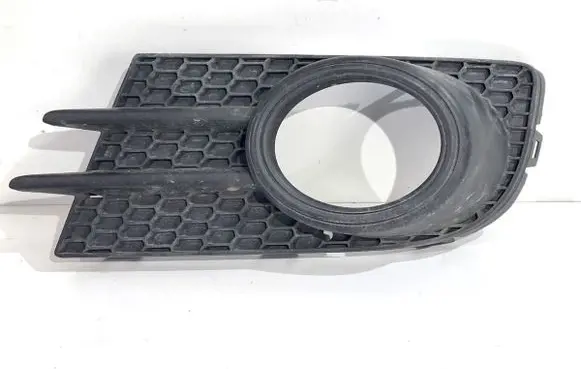 Volkswagen Tiguan Front bumper lower grill 5N0853665E