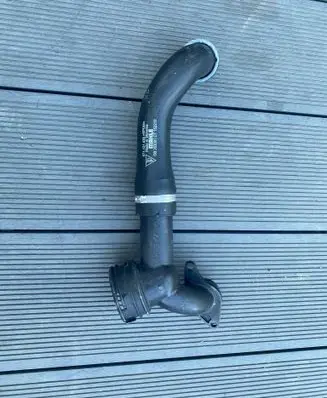 Porsche Panamera (971) Engine coolant pipe/hose 971121438
