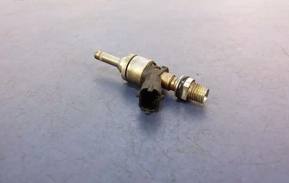 Porsche Panamera (970) Fuel injector 94811012833