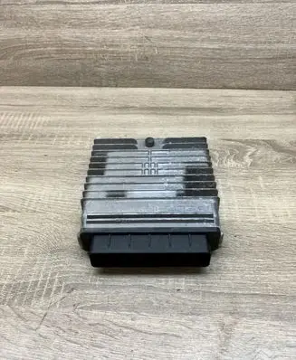 Ford Mondeo Mk III Engine control unit/module 6S7112A650EA 28044226