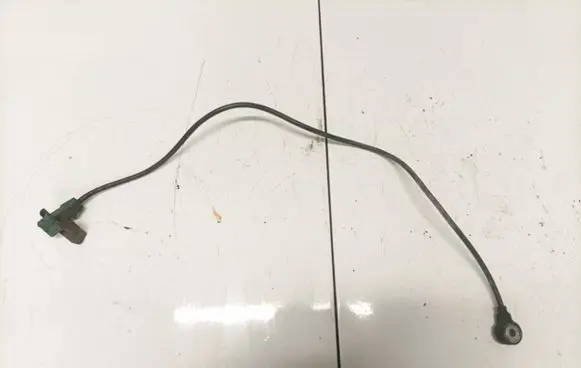 Audi A4 S4 B5 8D Detonation knock sensor 054905377h