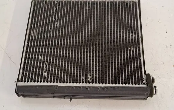 Air conditioning (A/C) radiator (interior)