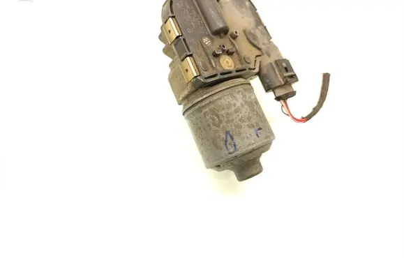 Volkswagen Golf Plus Wiper motor 5M0955120A