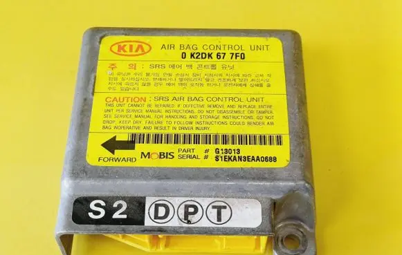 KIA Shuma Airbag control unit/module 0K2DK677F0