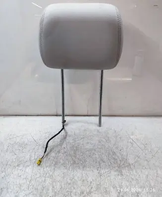 Mercedes-Benz ML W164 Front seat headrest