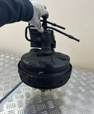 Ford Galaxy Brake booster