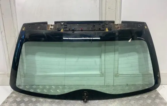 BMW 5 E60 E61 Opening tailgate glass 