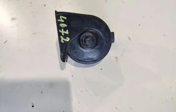 BMW 3 E90 E91 Horn signal 7192039 2311A19