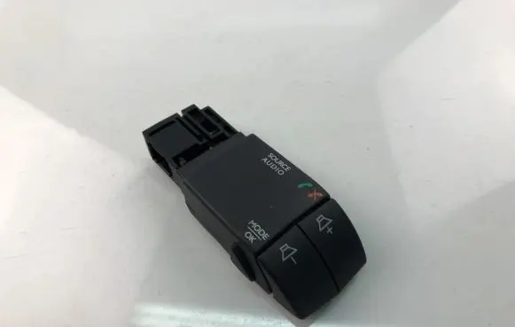 Renault Twingo III Other switches/knobs/shifts 255522448R