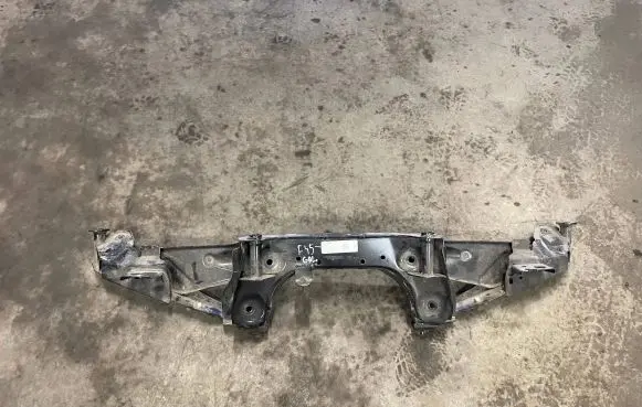 BMW 2 F45 Rear axle beam 6851560