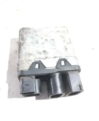Volkswagen Transporter - Caravelle T5 Coolant fan relay 