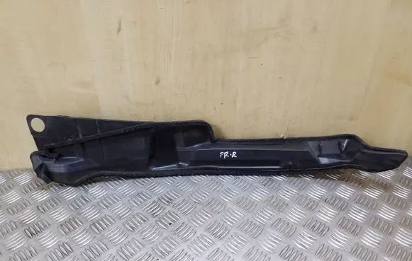 Toyota Corolla Verso AR10 Fender end trim 538660F010