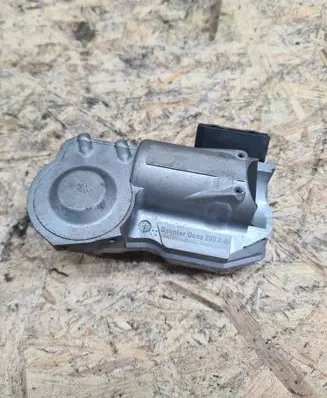 Mercedes-Benz C W203 Steering wheel lock A2034621130