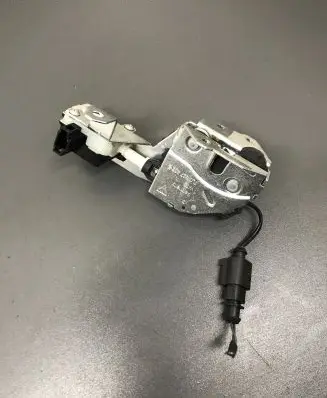 Porsche Cayenne (9PA) Tailgate/trunk/boot lock/catch/latch 7L0827506E