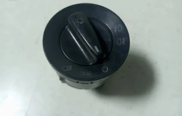 Volkswagen PASSAT B5.5 Light switch 1C0941531A