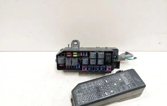 Peugeot iOn Relay mounting block MR538851