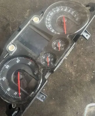 Volkswagen PASSAT B6 Speedometer (instrument cluster) 3C0920870G V0032000