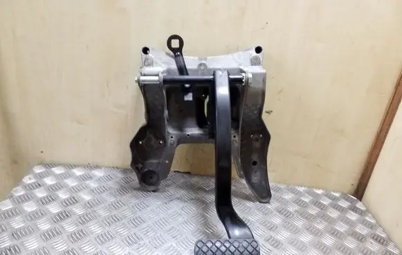 Audi Q7 4L Brake pedal 7L0723142C 7L8723117A 7L8723031C