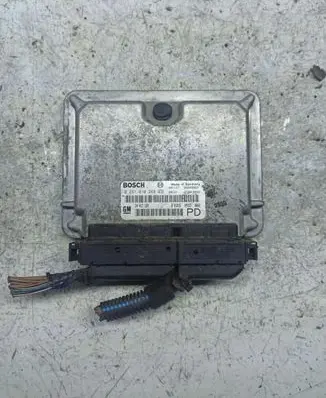 Opel Zafira A Engine control unit/module 0281010268