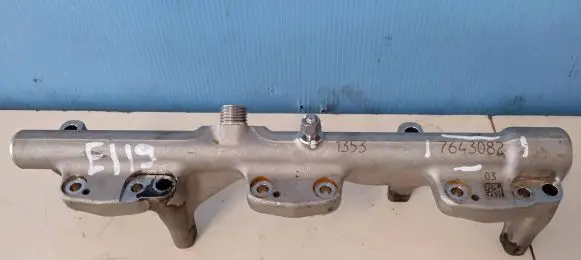 BMW 3 F30 F35 F31 Fuel main line pipe 7643082