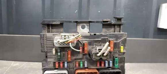 Citroen C4 Grand Picasso Fuse box set 9664055680